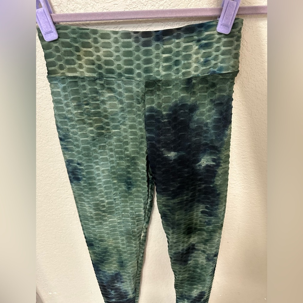 Green and Black Tie Dye Leggings